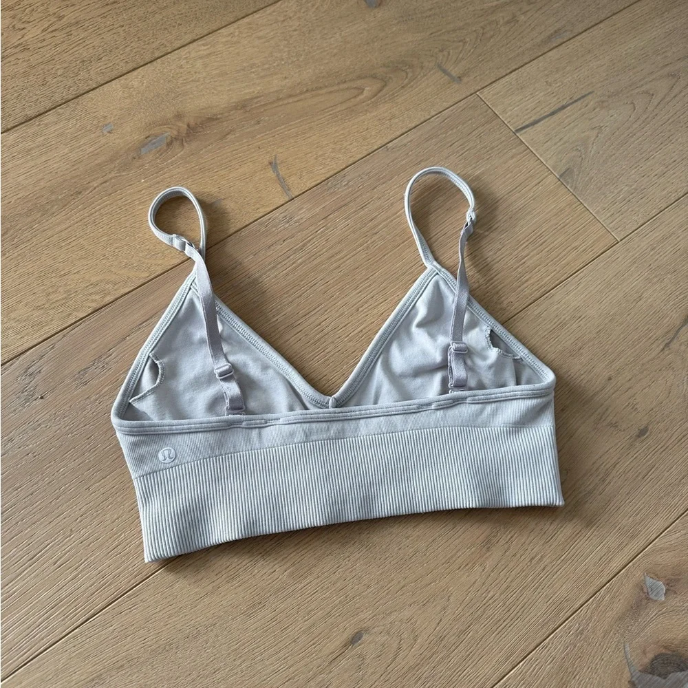 Lululemon Gray Awakening Bra Taryn Toomey Size 2 - Picture 6 of 8
